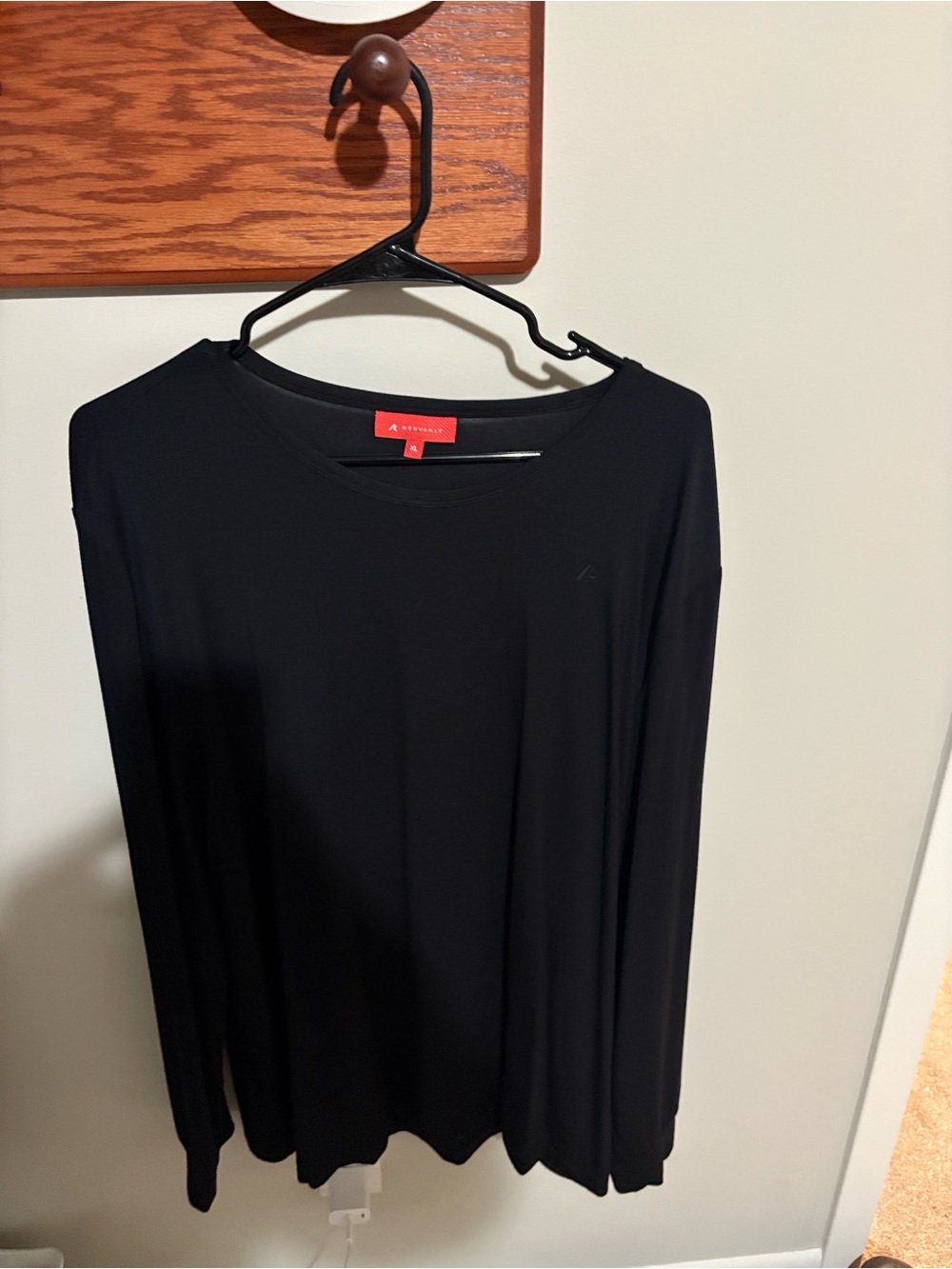 Redvanly - Black Long Sleeve Crewneck Top - XL